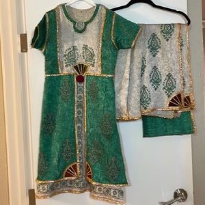 Kids shalwar kameez